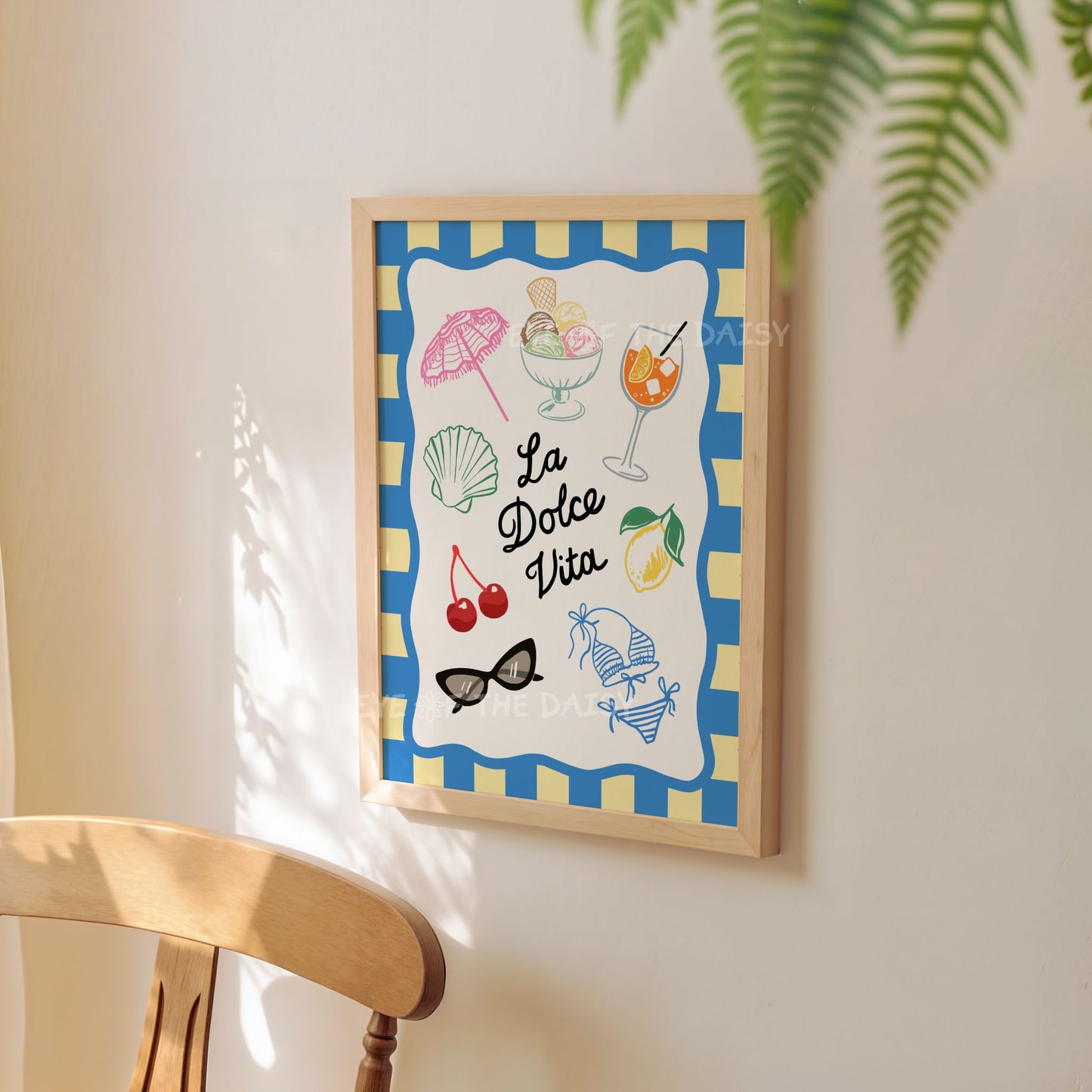 Bright La Dolce Vita wall art – multicolour digital print featuring beachy Italian items, trendy artwork for modern spaces